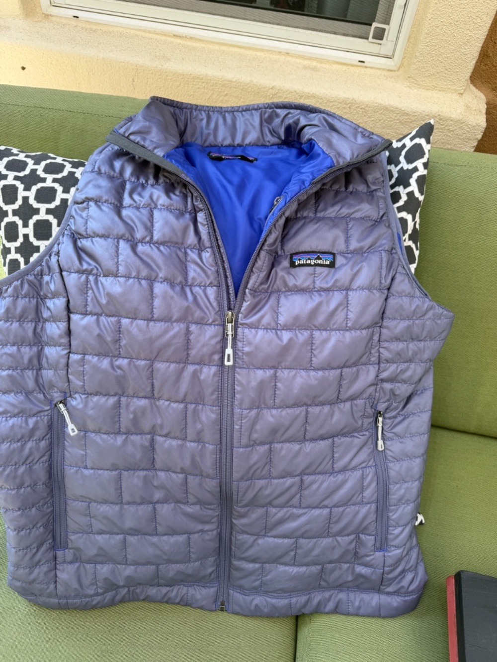 NWOT Patagonia Nano Puff Vest, Womens XL - Picture 3 of 9